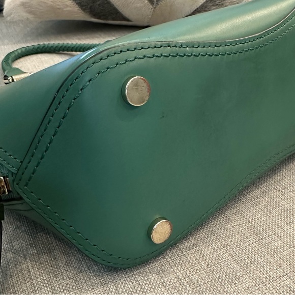 DIVORCE CLEARANCE-TAKING OFFERS MK Blakely Leather Satchel - Picture 6 of 17